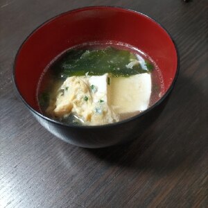 豆腐とわかめの中華卵スープ